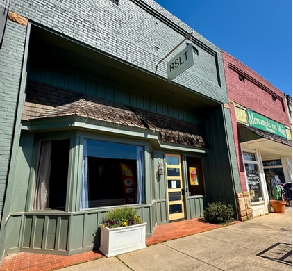 Resilient Health and Wellness Studios Logo